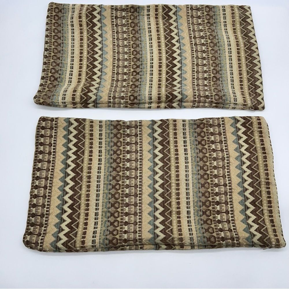 2 Abstract Patterned Pillowcase Covers w/Full Zipper at Bottom